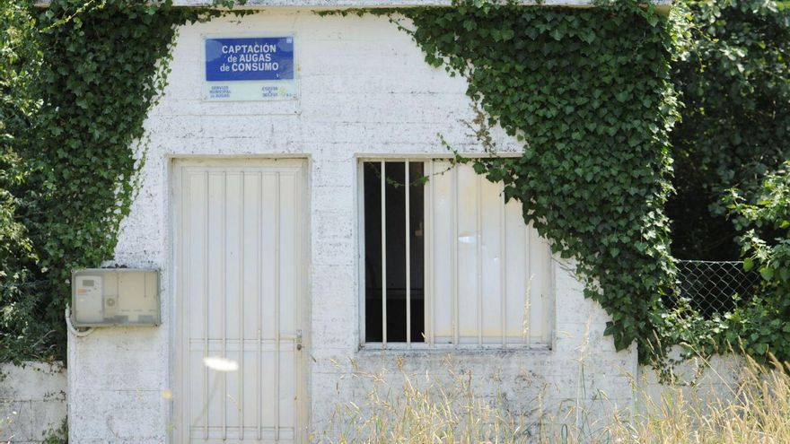 El problema se localiza en la estación de bombeo situada en Chapa. | // BERNABÉ/JAVIER LALÍN