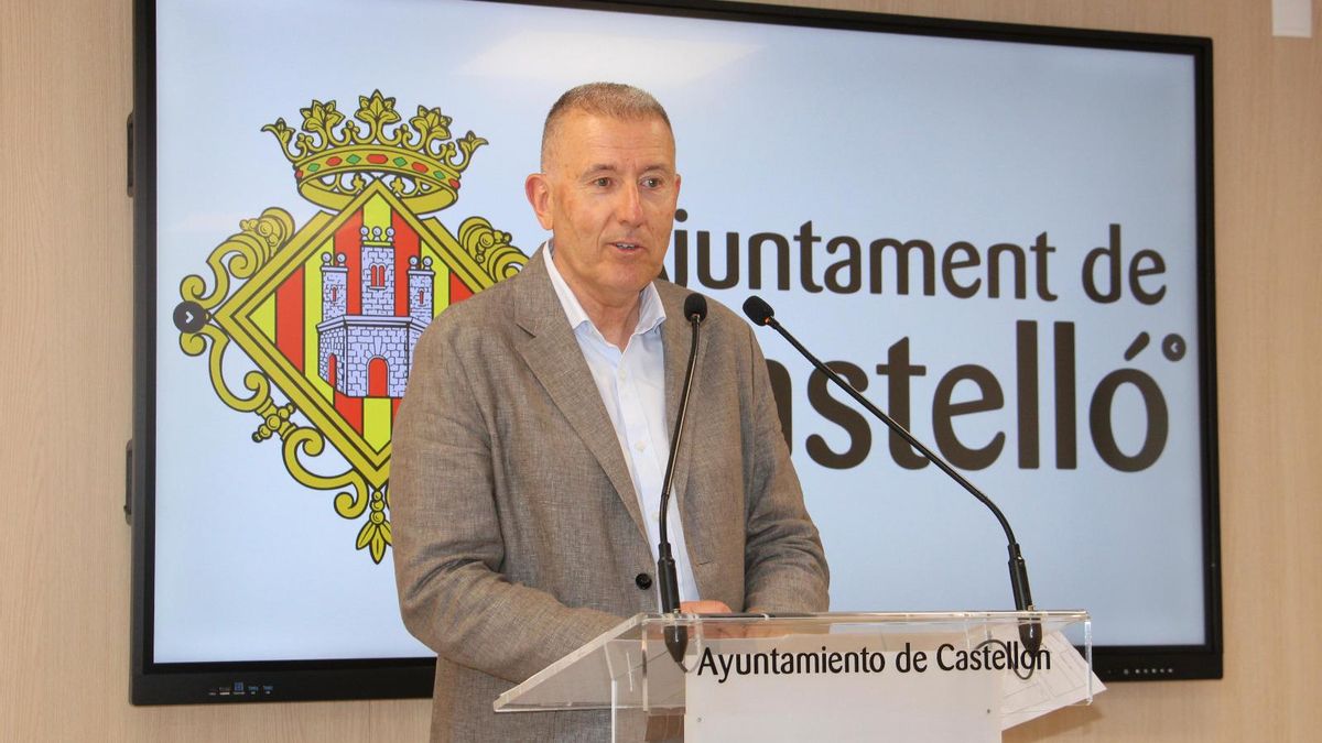El portavoz del equipo de gobierno, Vicent Sales, en la rueda de prensa tras la celebración de la junta de gobierno local, este jueves.