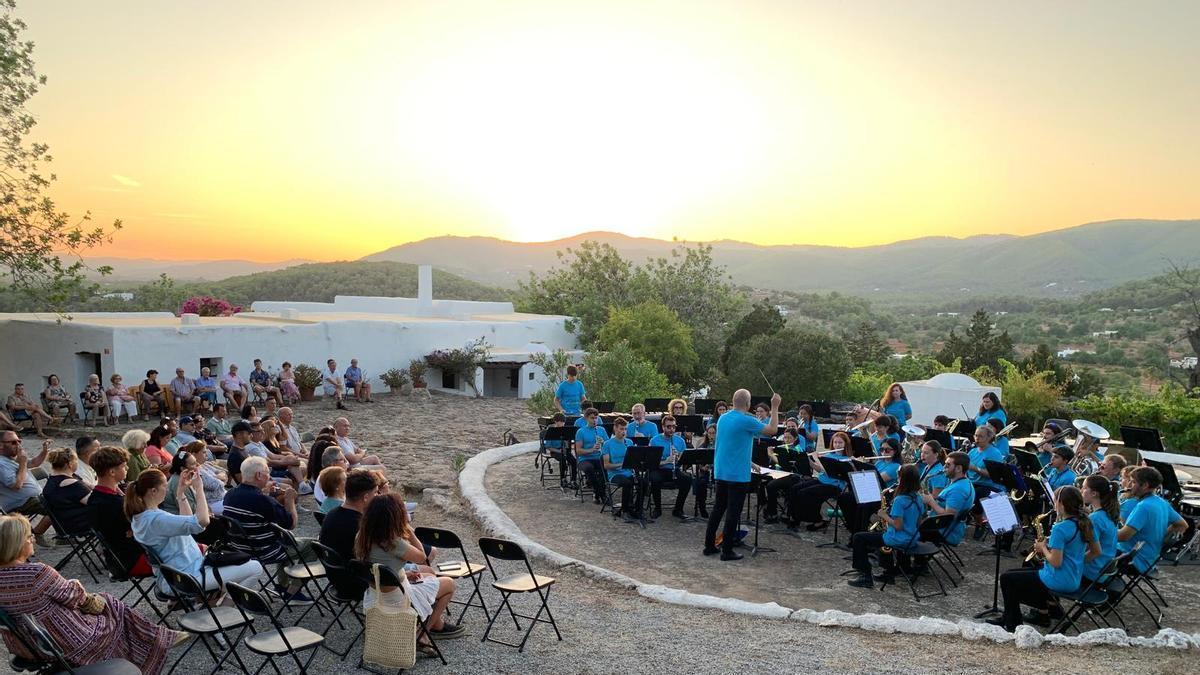 Concierto de la Escola de Música de Santa Eulària.