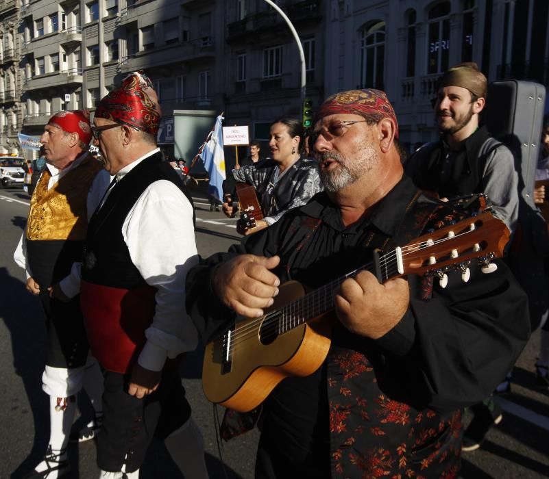 Vigo vibró con la presencia de los grupos folclóricos de Argentina, Colombia, Serbia y también españoles