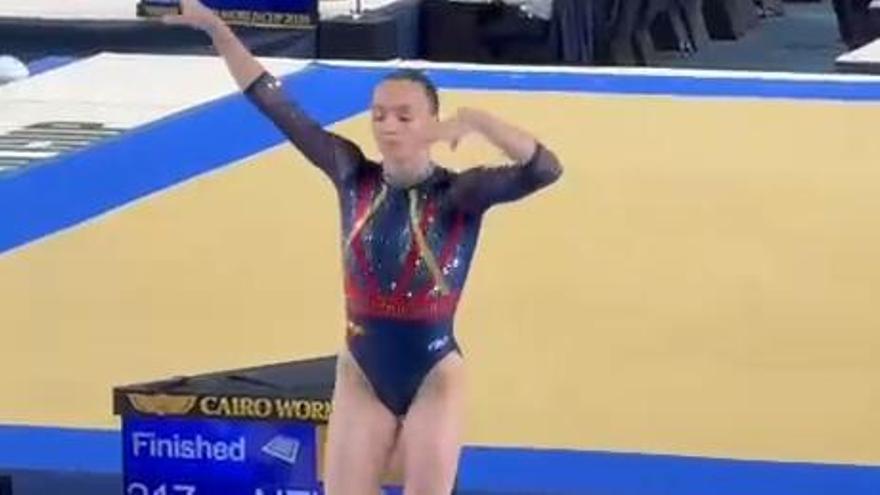 Actuació de Laia Sanz en barra d'equilibris en les classificatòries de la prova de la Copa del Món del Caire