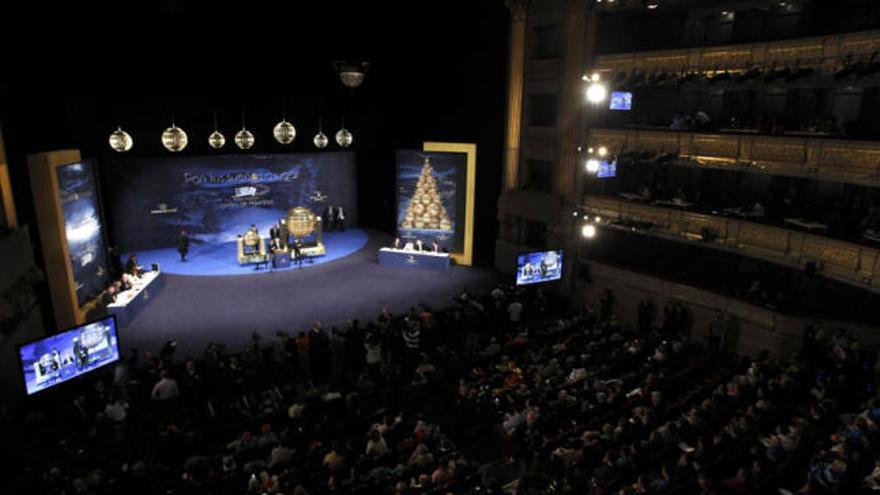 A Coruña,la provincia más fiel al sorteo de Navidad con menos ventas este año