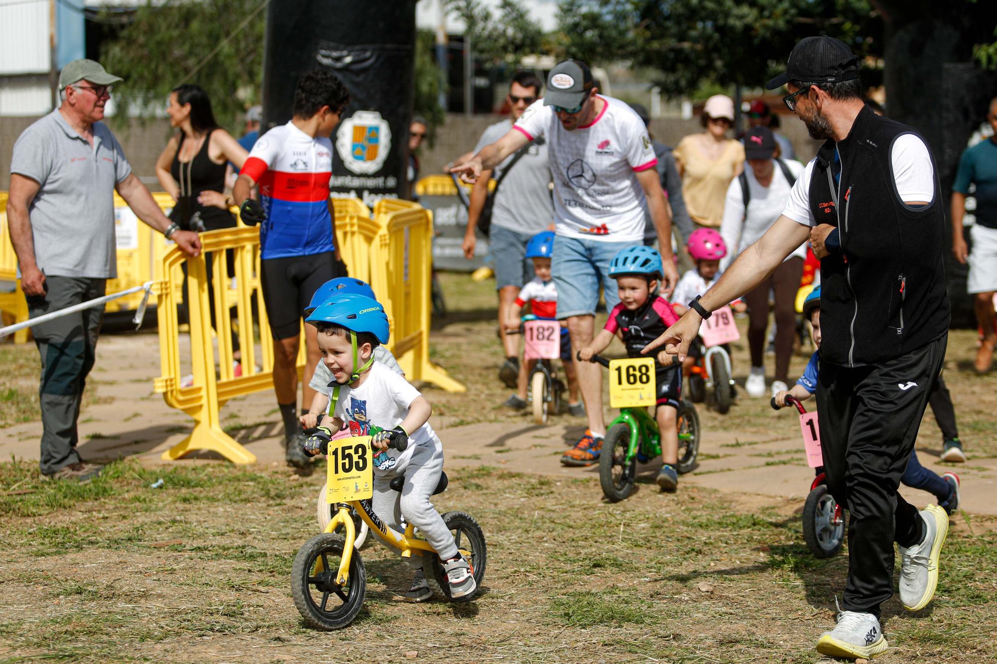 Los más pequeños de Ibiza aprenden a manejar con Bicykids