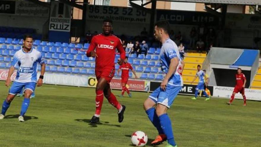 El Alcoyano se impuso al Atlético Saguntino.