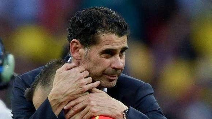 Hierro: &quot;España cayó con su fútbol de toque&quot;