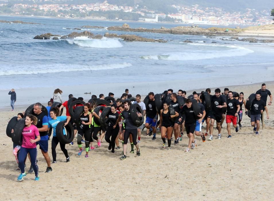 Alberto Dos Reis, del equipo Vengadores, el más rápido en completar el exigente desafío de obstáculos al que se enfrentaron cerca de dos mil personas.