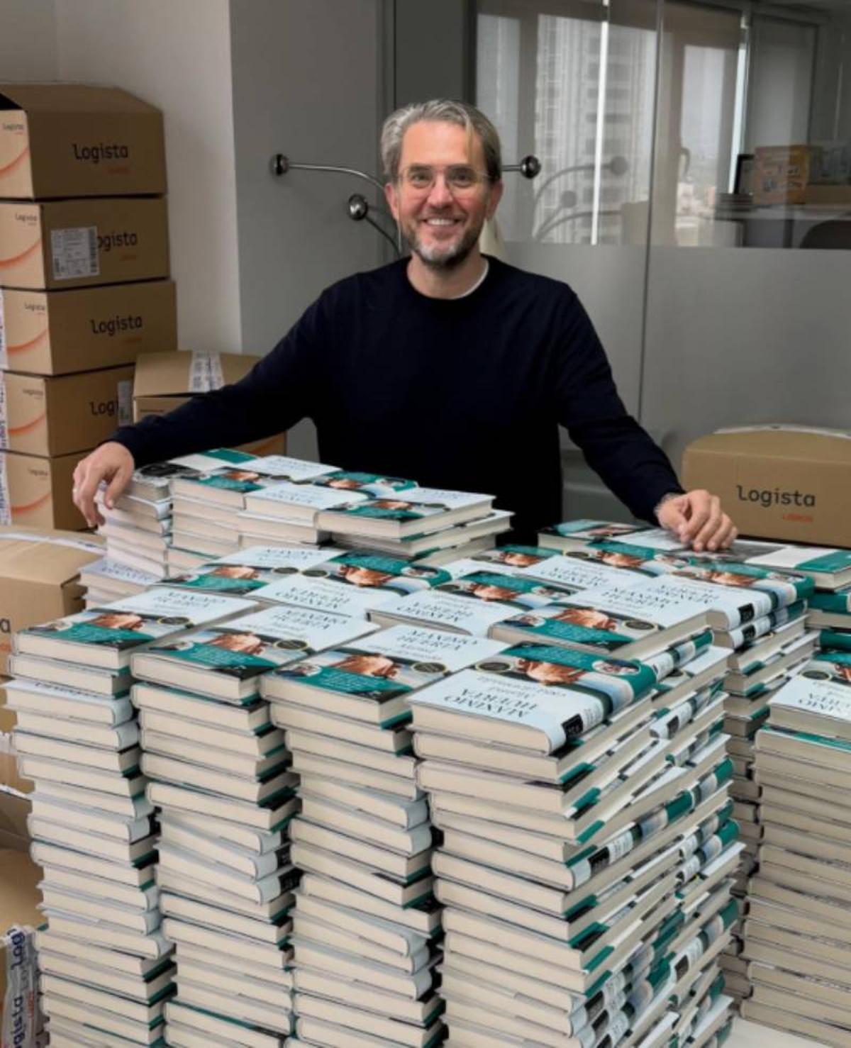 De esto va a el último libro escrito por Máximo Huerta