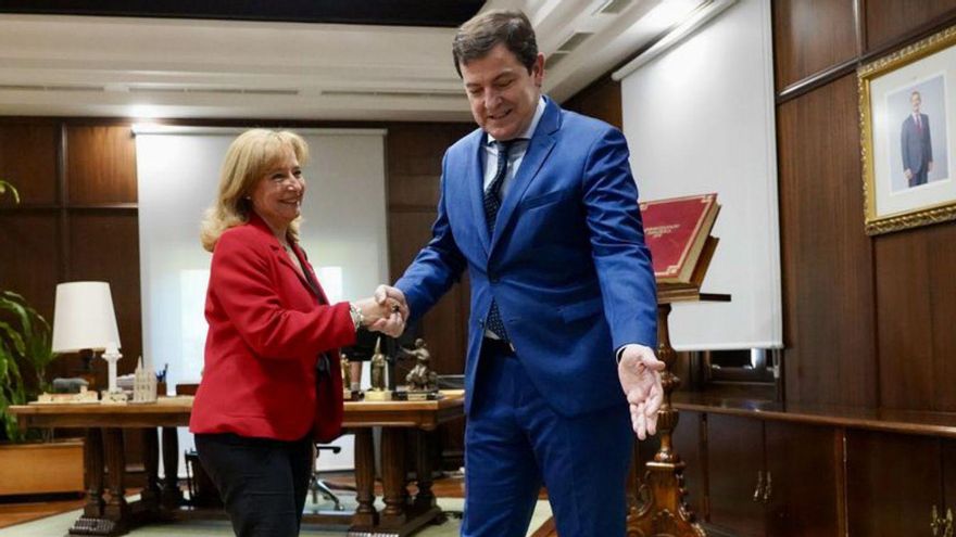 Mañueco traslada &quot;respeto y colaboración&quot; a la nueva presidenta del Tribunal Superior de Justicia de Castilla y León