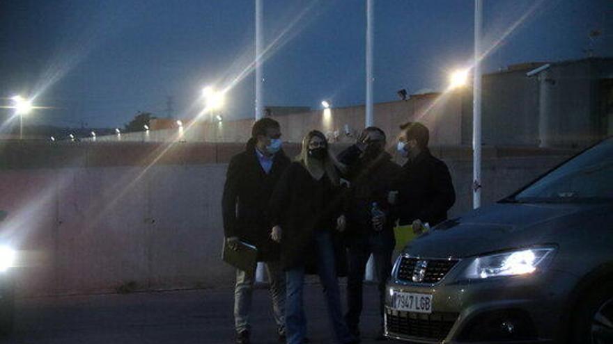 Artadi i Rius, de JxCat, i Aragonès i Jové, d&#039;ERC, a l&#039;exterior de Lledoners després de finalitzar la reunió.