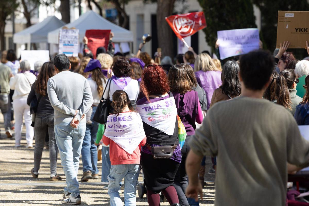 Galería: todas las imágenes de la concentración en Ibiza por el Día internacional de la Mujer