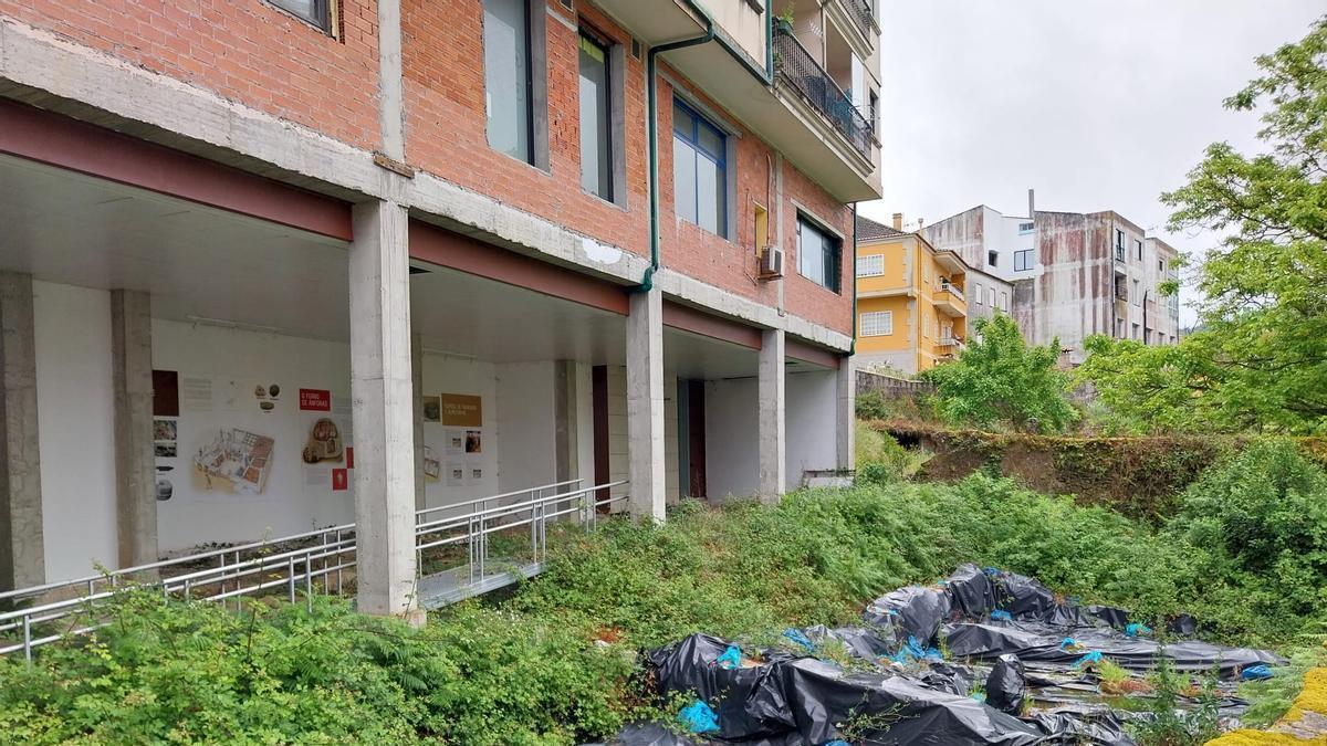 Espacio donde se ubica la Sala del Bueu Romano y los restos del yacimiento, cubiertos para su protección.