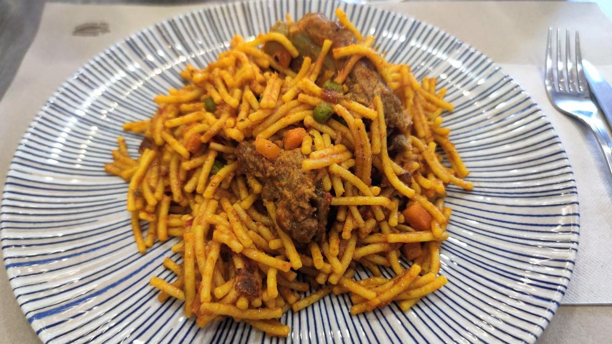 Fideos a la cazuela del menú del día de Bar Restaurant Luna.