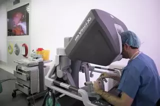 El Hospital General de Catalunya ya cuenta con un robot quirúrgico Da Vinci