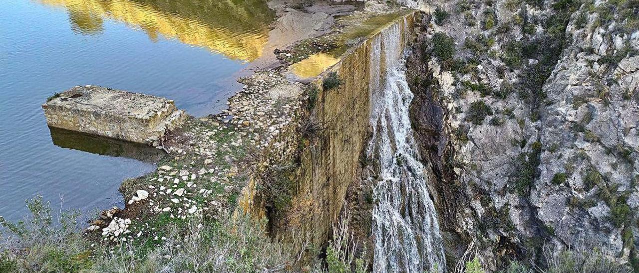 El embalse de Relleu, uno de los elegidos para el programa.