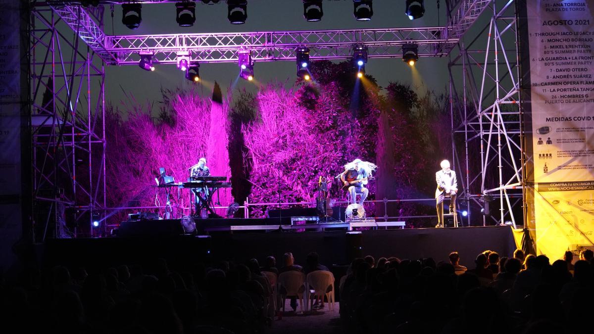 El Festival Noches Mágicas de los Jardines de Abril se ha convertido en todo un referente del verano alicantino