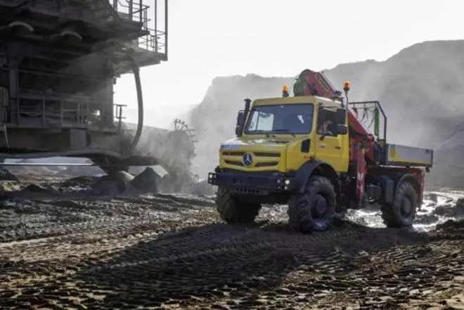 Mercedes-Benz Unimog