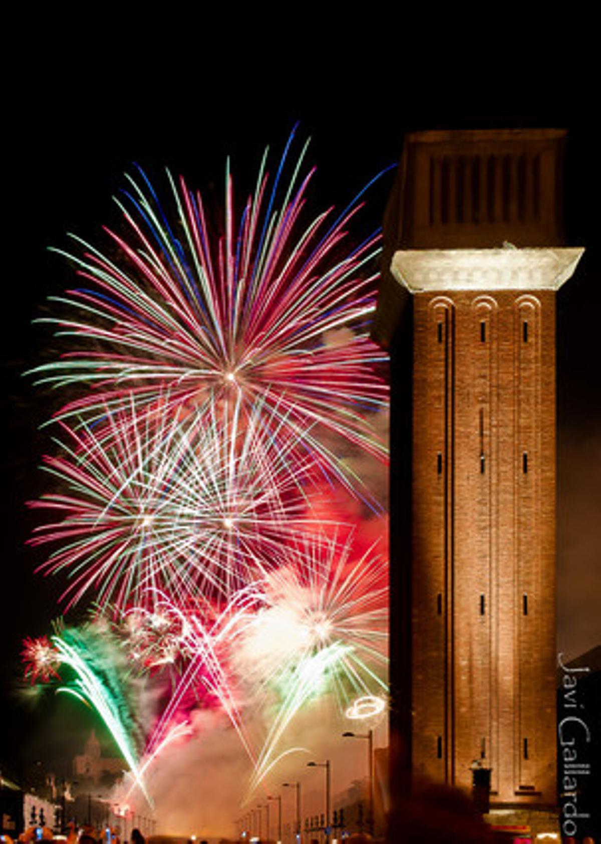 Imatge dels focs artificials que van tancar les festes.