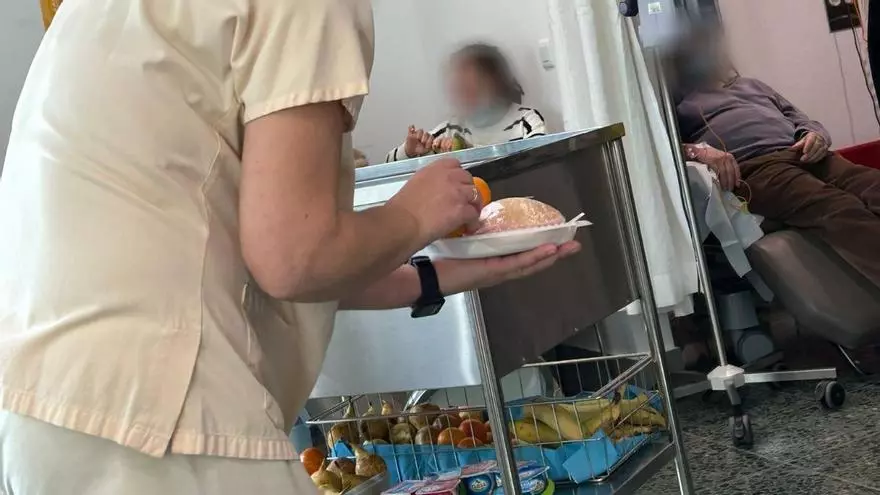 Pacientes do CHUS denuncian as "condicións lamentables" dos pacientes oncolóxicos do hospital