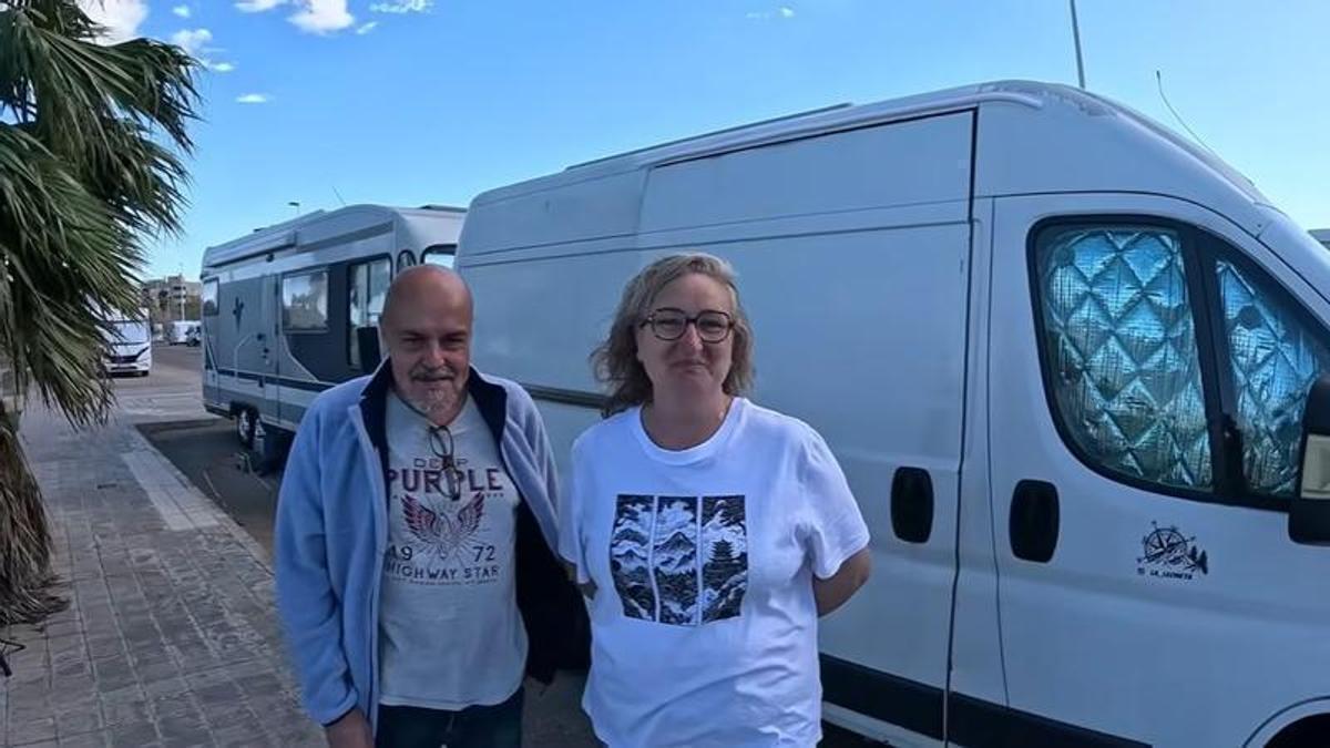 Así es la vida de Juanma y Tony tras cambiar el alquiler por una furgoneta.