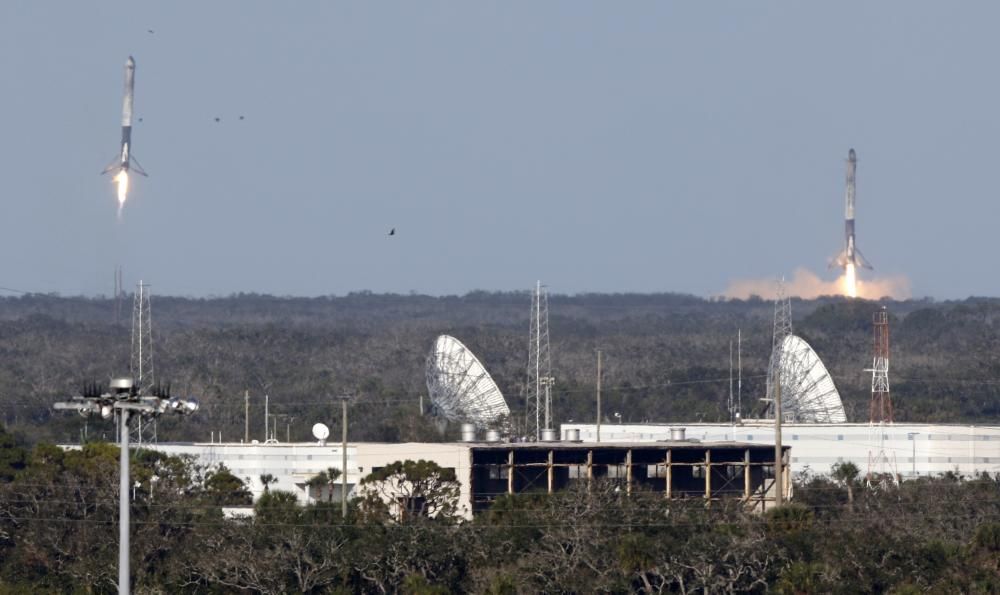 Llançament del coet «Falcon Heavy» d'SpaceX