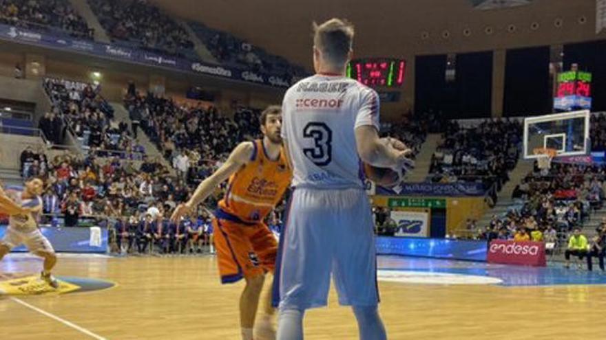 Dolorosa derrota del Valencia Basket en Santiago