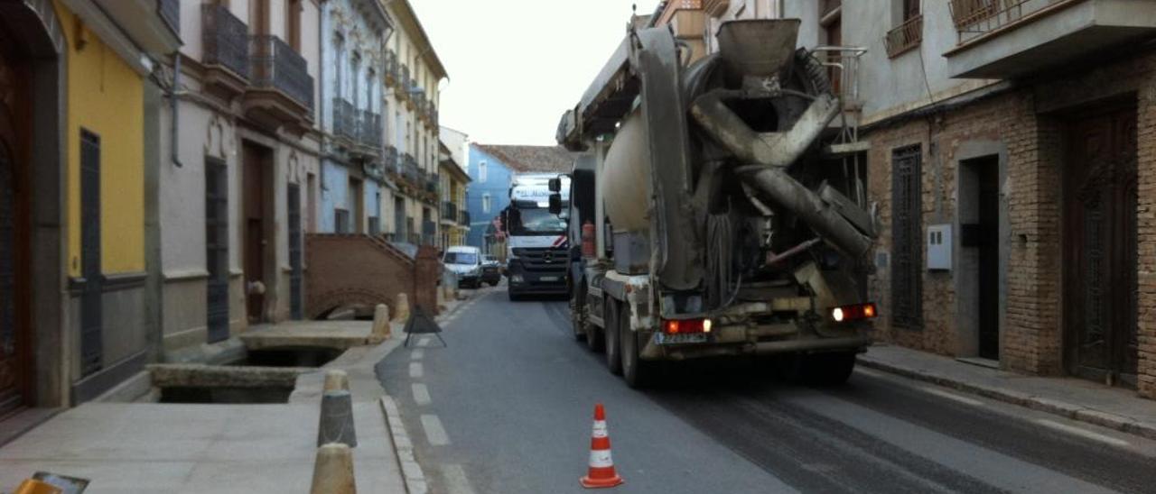 Sin variante sur  ni proyecto nuevo en Pedralba