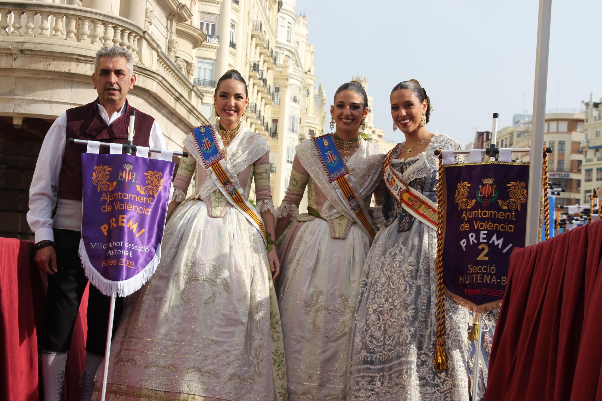 Entrega de los premios de las Fallas 2022 a las comisiones (II)