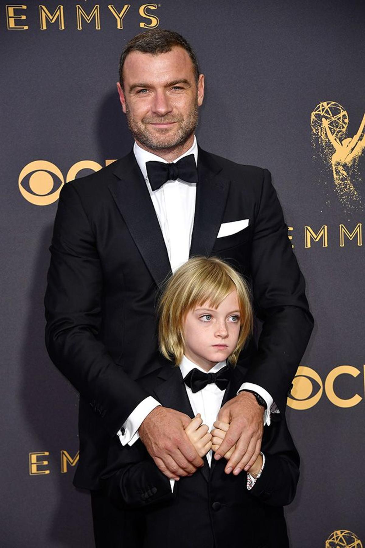 En familia los Emmys se disfrutan más