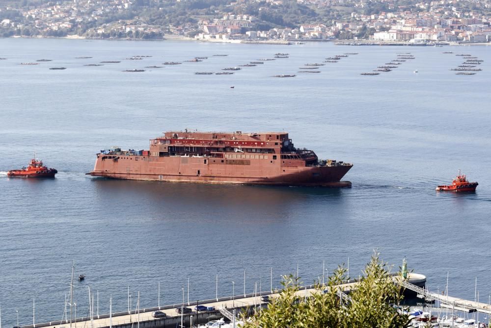 El ferri de Vulcano, en el dique seco