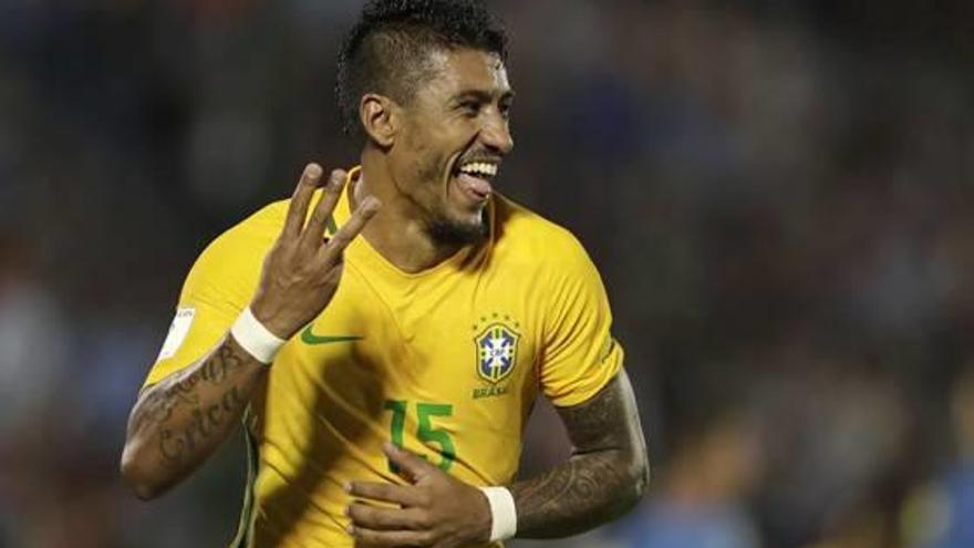 Paulinho Bezerra, en un partit amb la samarreta de la selecció del Brasil.