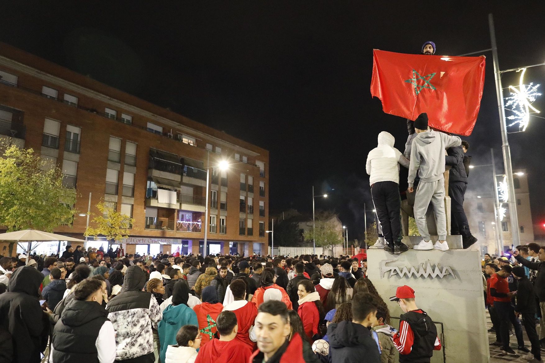 Celebració dels aficionats del Marroc a Salt