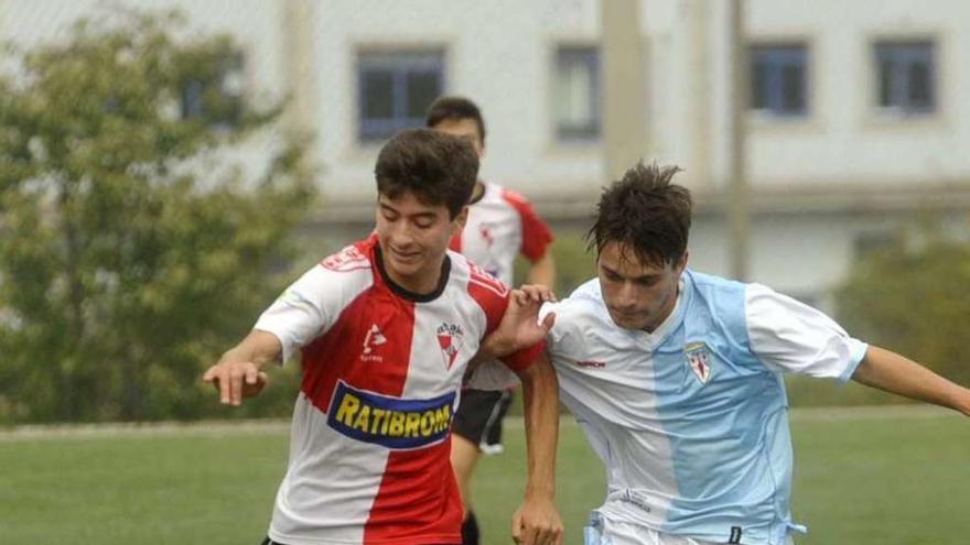 El juvenil A vilagarciano suma tres victorias consecutivas tras el parón navideño. // Noé Parga