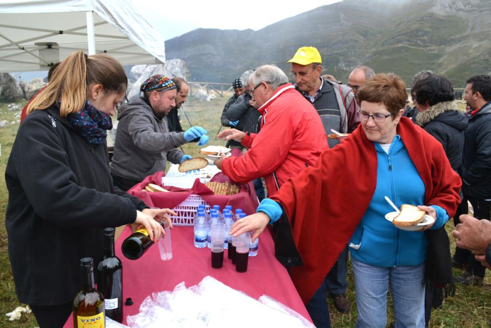 Romería de la trashumancia en los lagos de Salienc