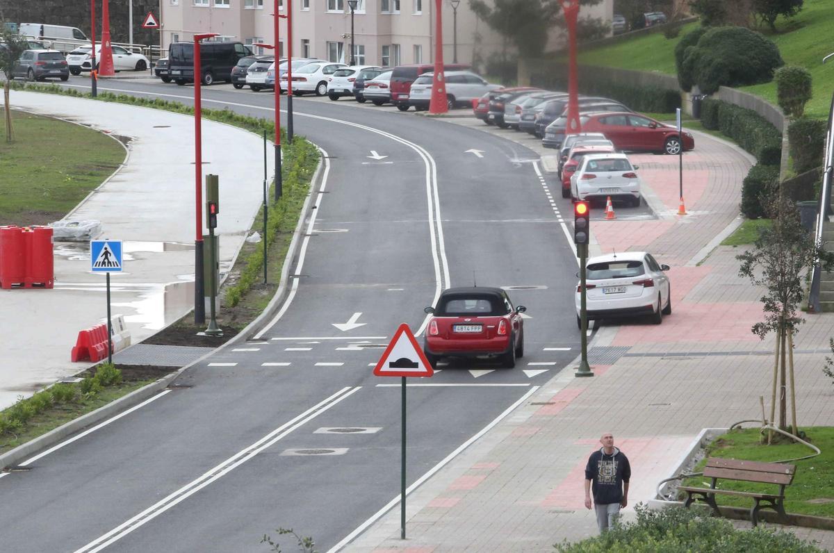 Últimos retoques en la obra del paseo marítimo de A Coruña