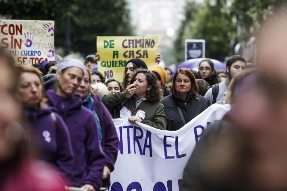 Actos de protesta en Oviedo contra la violencia machista