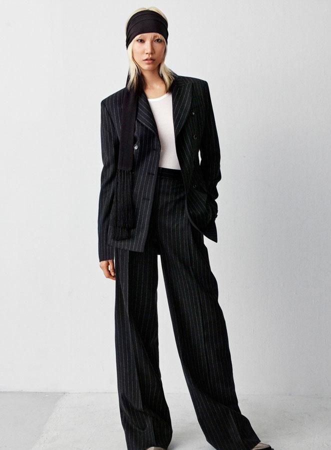 H&M Studio: Traje negro con gorro