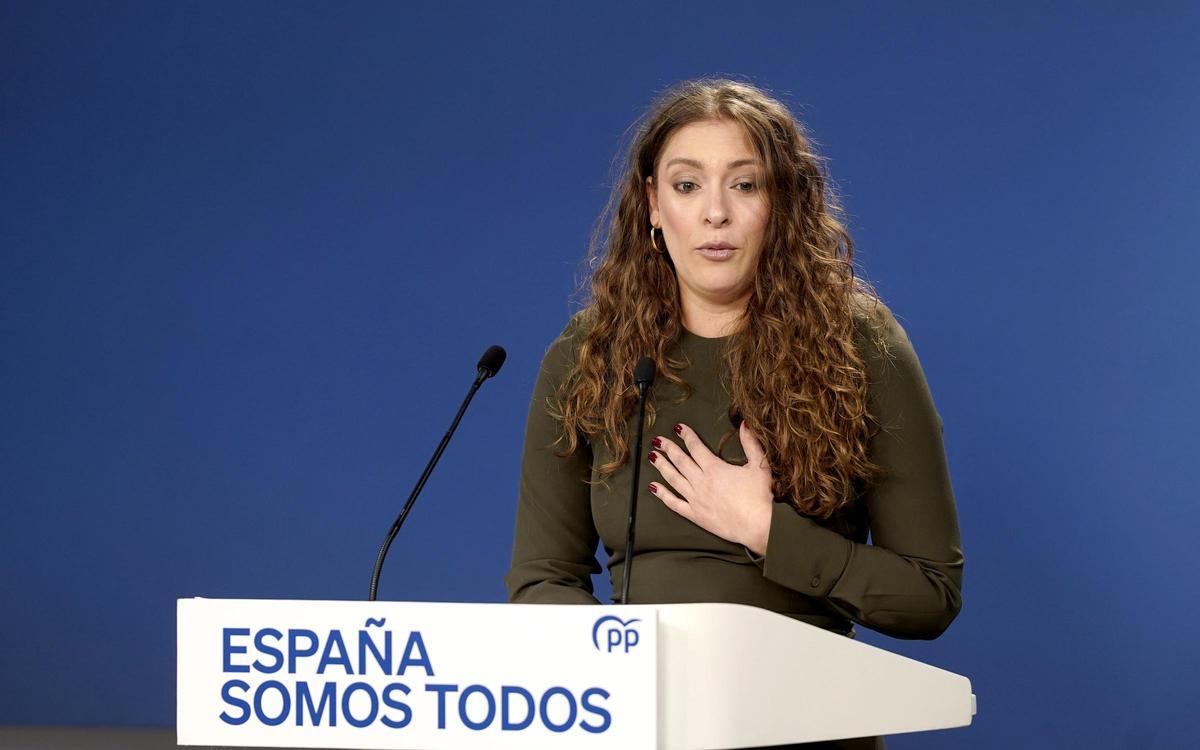 Ester Muñoz, este lunes, durante la rueda de prensa en la sede del Partido Popular.