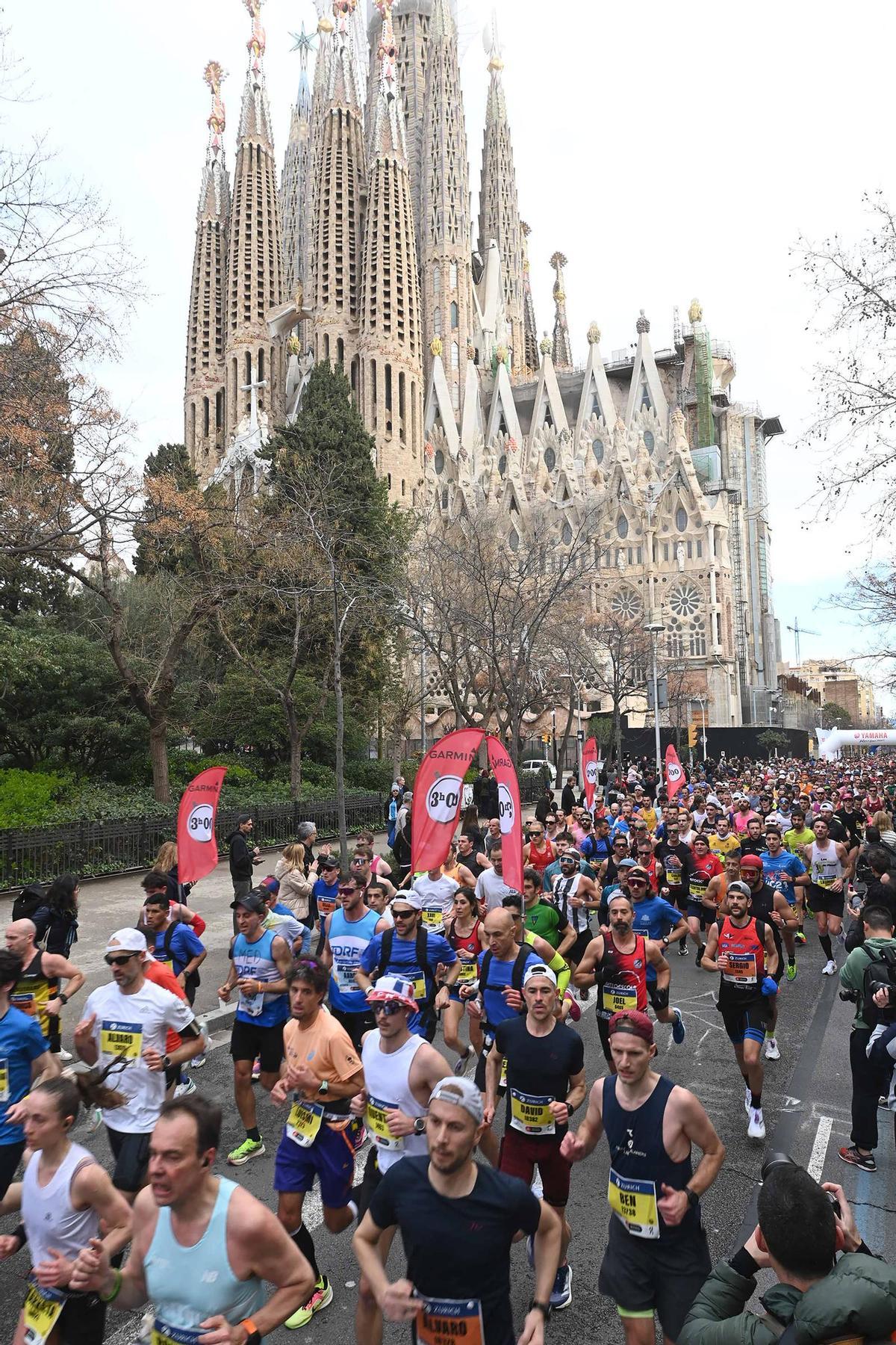 ¿Has participado en la Marató de Barcelona 2024? ¡Búscate en las fotos¡