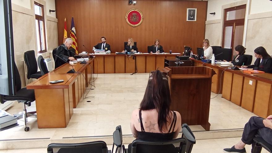 Condenada en Palma a 2,5 años de cárcel por utilizar a una menor para subir material pedófilo a Only Fans