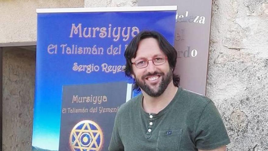 Sergio Reyes recrea las intrigas de la fundación de Murcia en su nueva novela