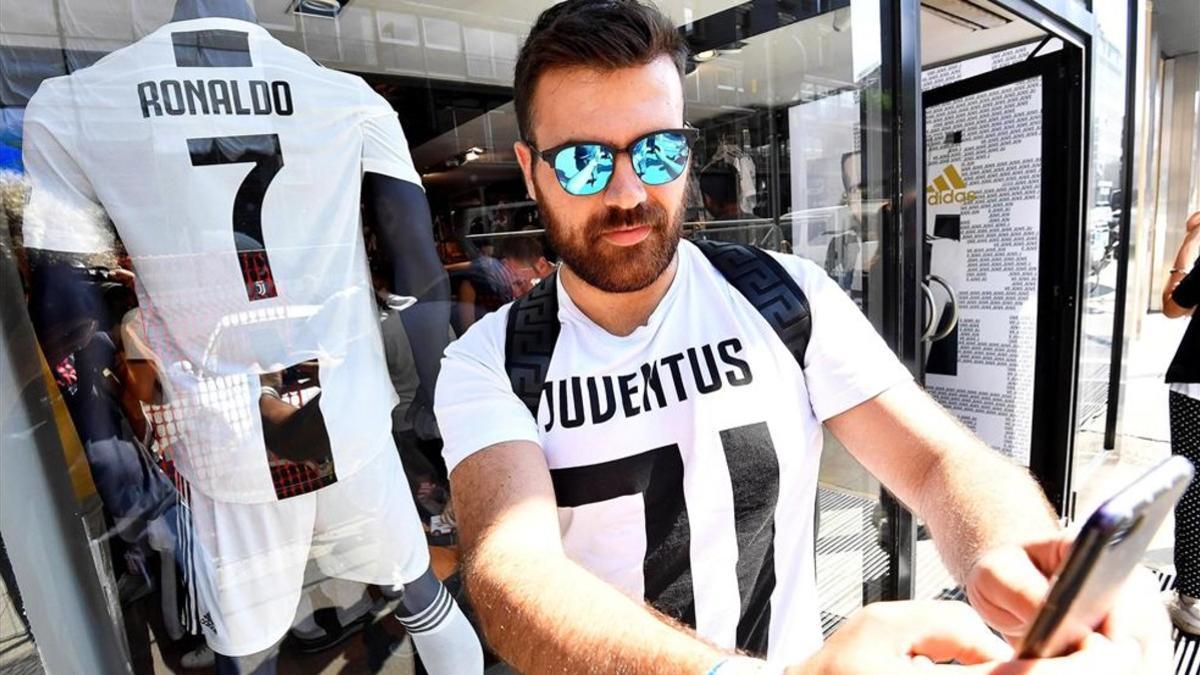 Los aficionados de la Juve, 'locos' con el fichaje del portugués