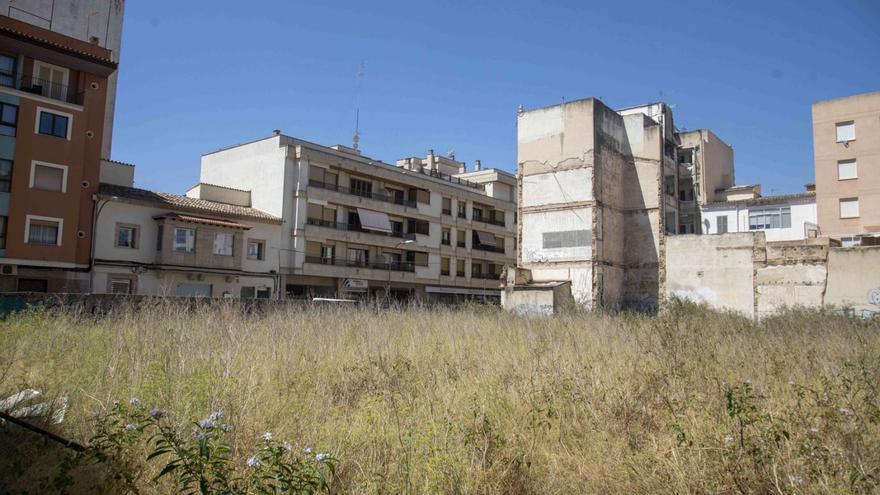 El dueño del solar de la Casa del Pueblo: «Construiremos un edificio que mejorará el barrio»