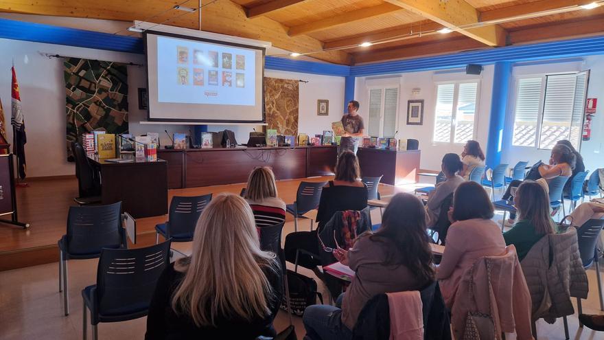 Lorenzo A. Soto Helguera inaugura el Seminario de Literatura Infantil y Juvenil de La Puebla de Alfindén