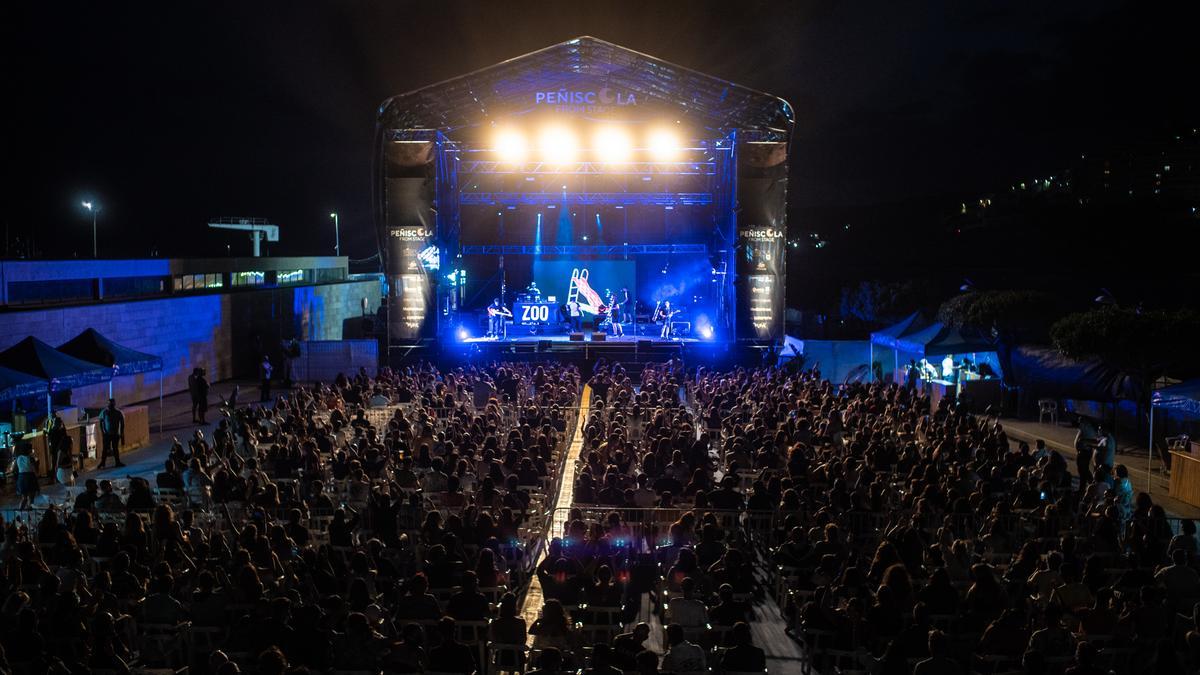 Así de espectacular lució el escenario del Peñíscola From Stage en la última jornada protagonizada por ZOO.