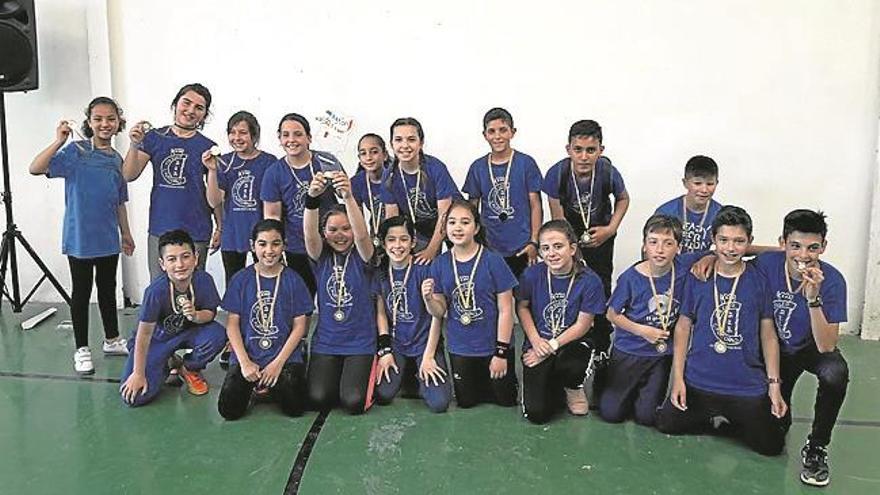 La localidad acoge el segundo Campeonato Escolar de Datchball