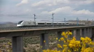 La llegada de los trenes Avril a Galicia acerca el nuevo Alvia a Extremadura