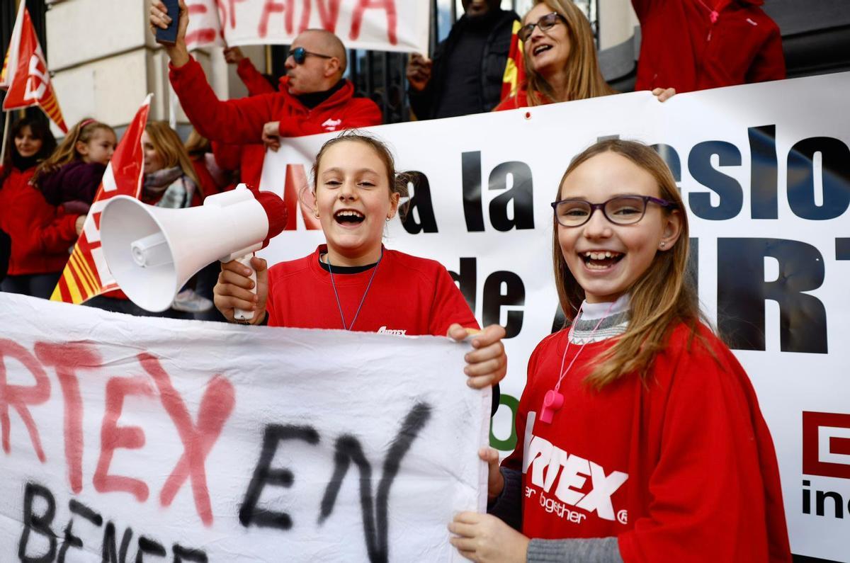 Protesta de los trabajadores de Airtex por su traslado a Rumanía