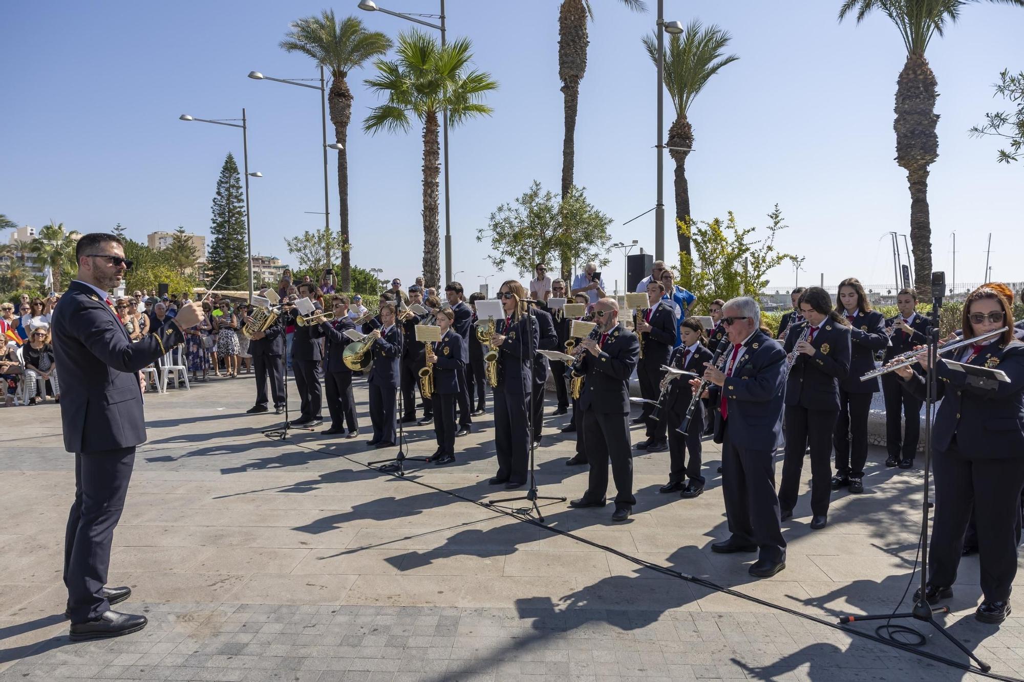 Misa en honor a la patrona la Virgen del Pilar y acto castrense por la Fiesta Nacional de la Guardia Civil de Torrevieja