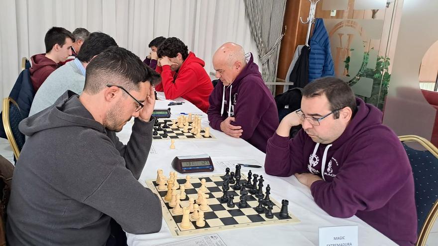 El Magic toma ventaja al frente del Campeonato de Extremadura por equipos de ajedrez