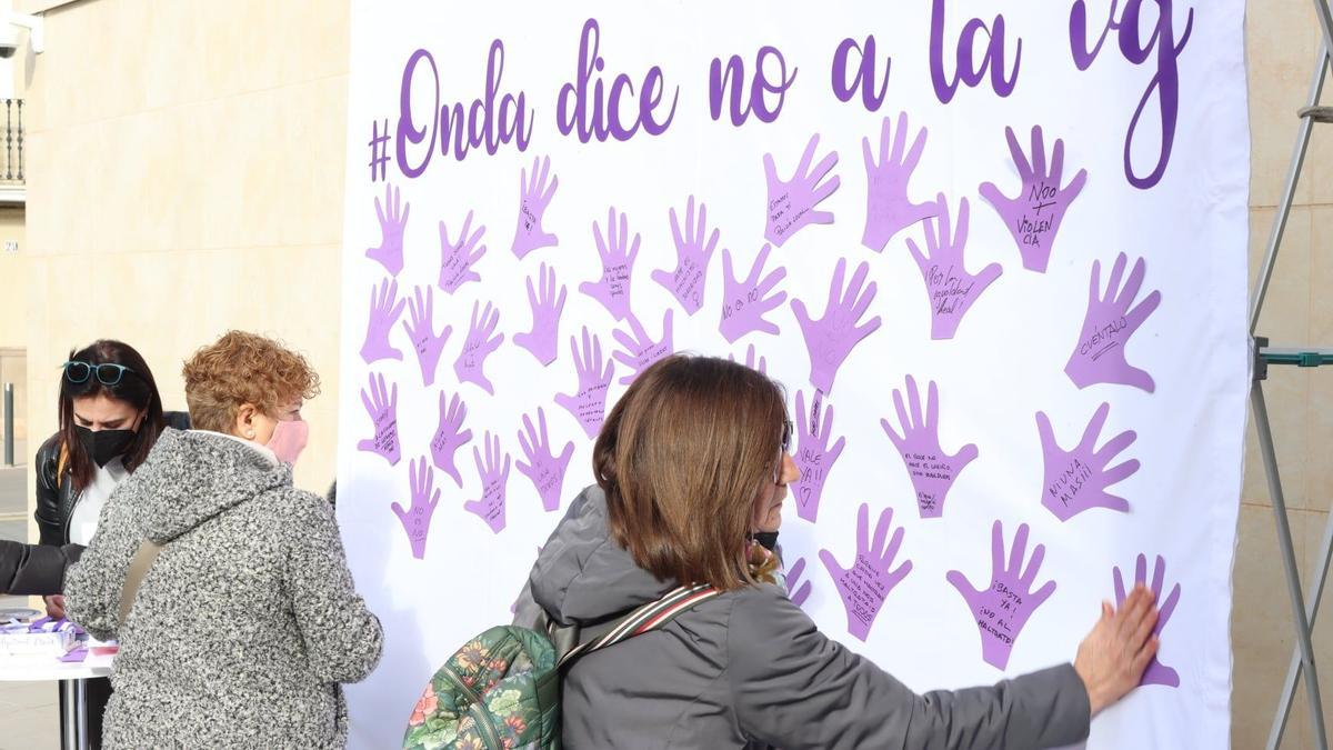 Los ondenses dejarán sus mensajes en la puerta del consistorio.